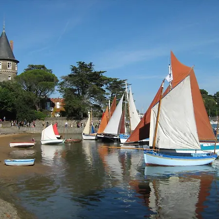 Ferienhaus Maison Proche Gare, Et Port De Pour 4 *